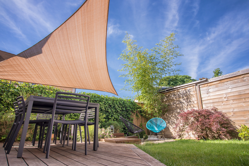 Garden lawn